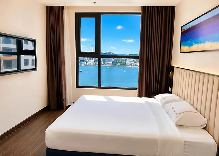 The Sapphire - Ocean View - Pool * Ha Long