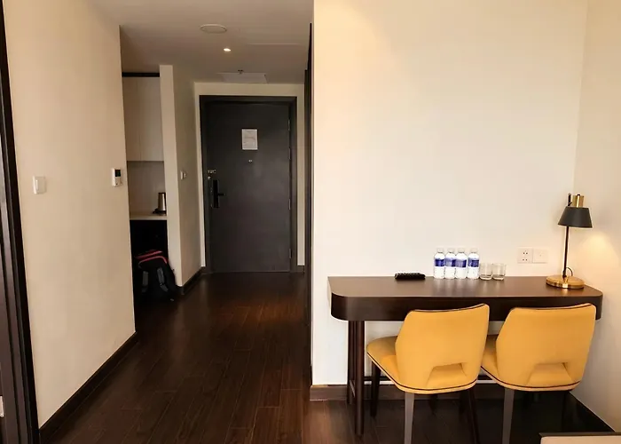 The Sapphire - Ocean View - Pool Apartment *