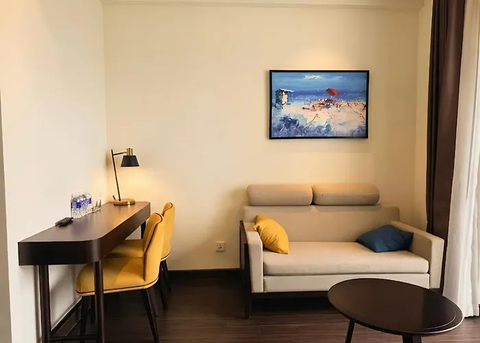 The Sapphire - Ocean View - Pool Apartment